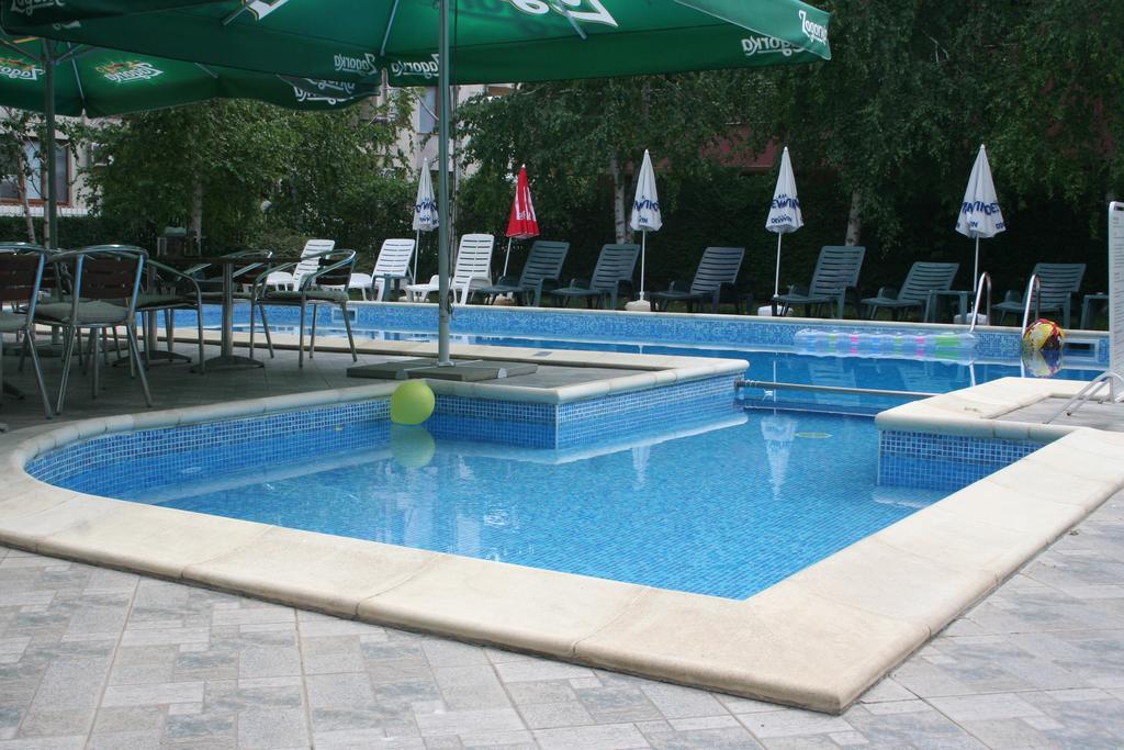 Family Hotel Aurelia Sunny Beach Exterior photo